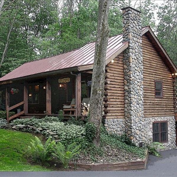 Log Chalet in the Woods in Ellicottville, NY