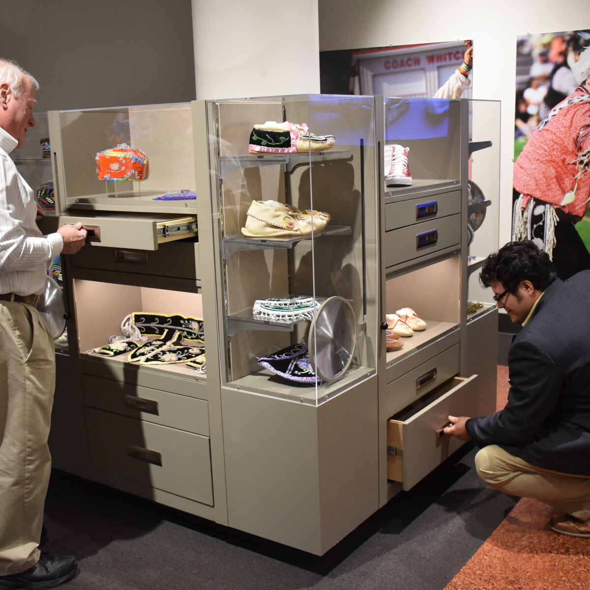 Inside the Onohsagwe:de Cultural Center