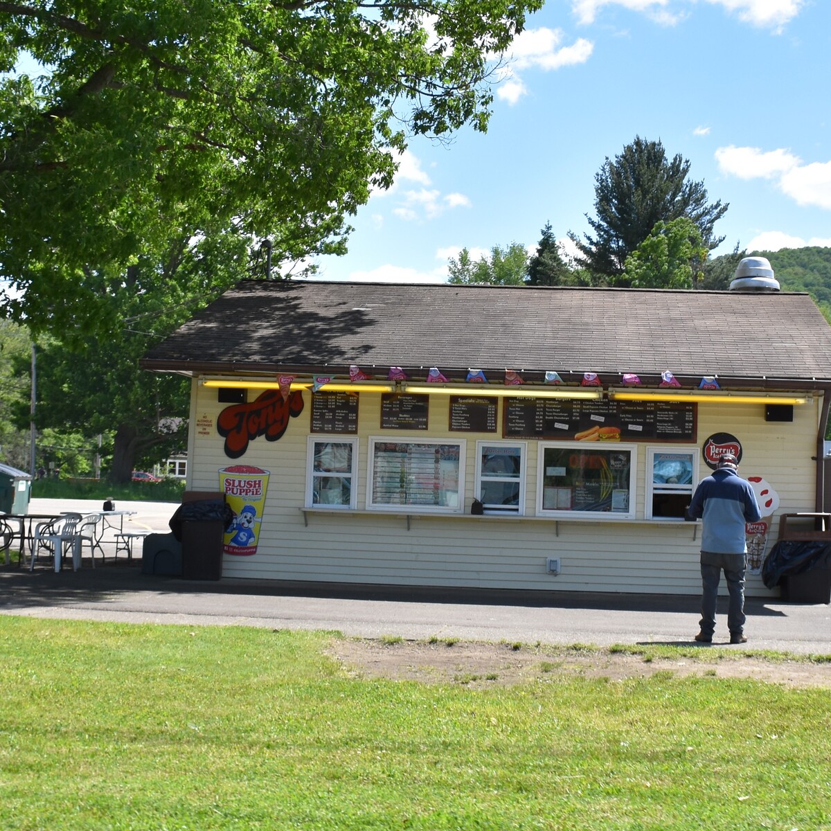 Visitors at Tony's Tastee Freeze