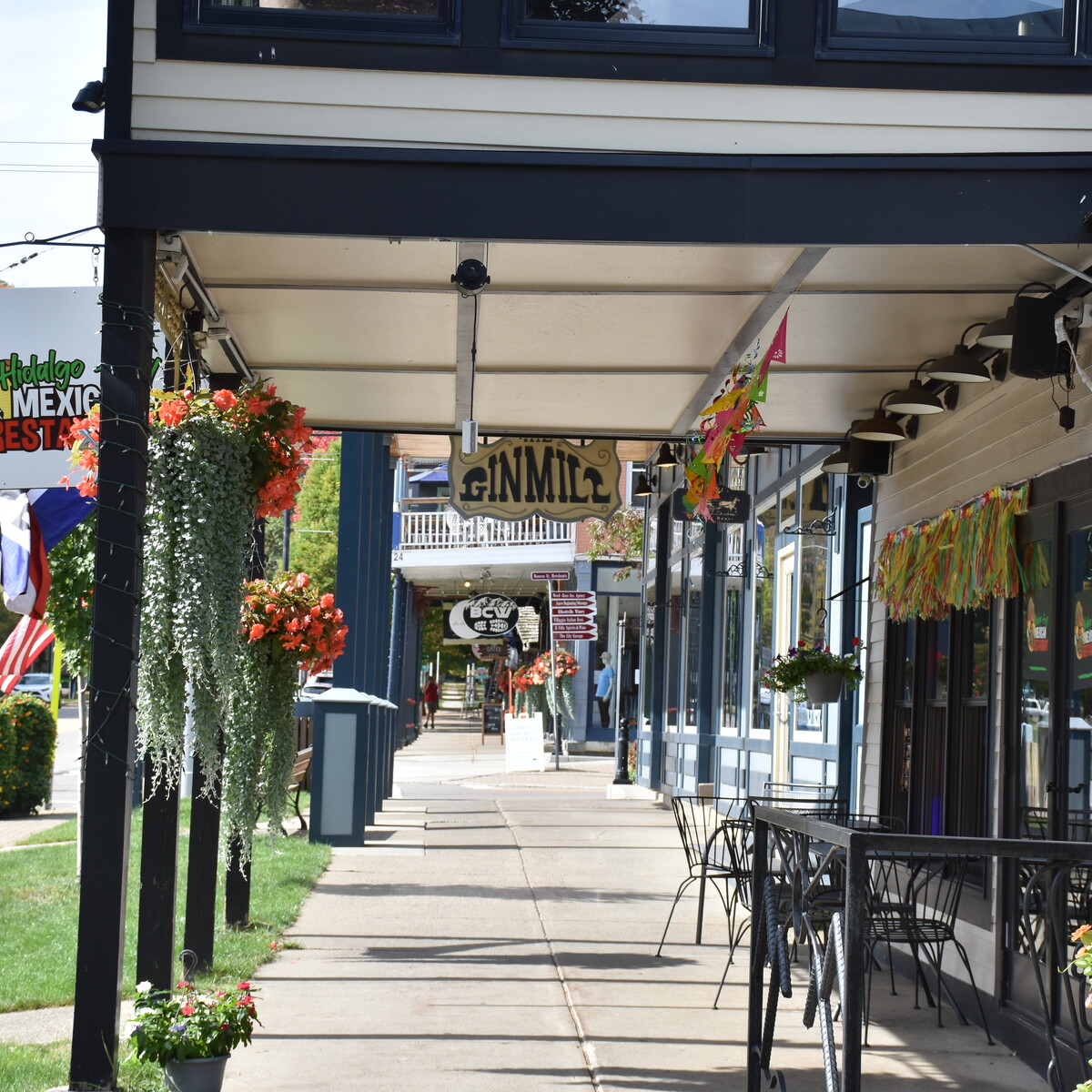 Outside of Hidalgo Mexican Restaurant