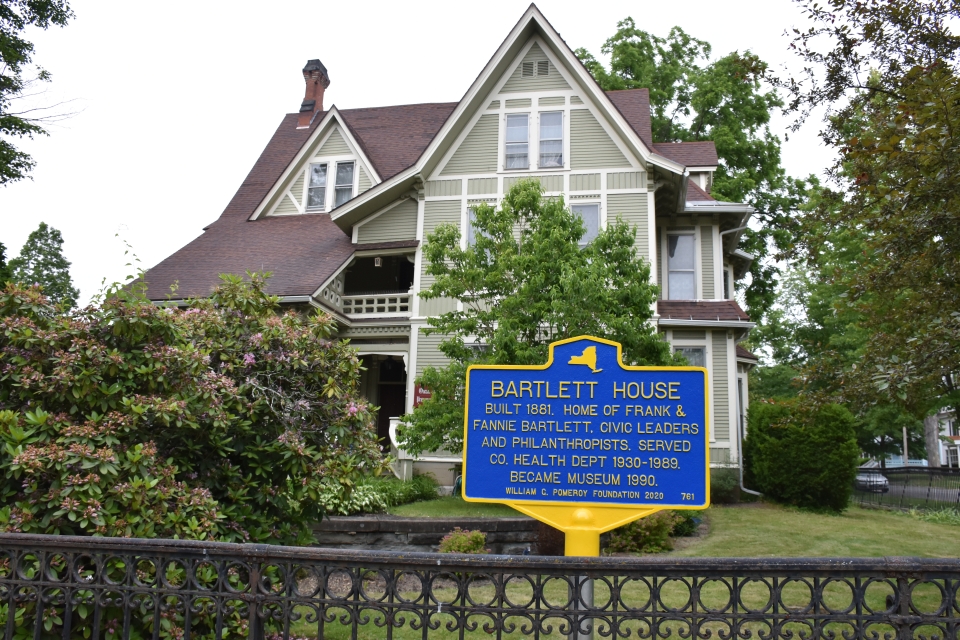 Outside of the Fannie Bartlett House