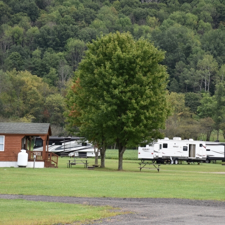 Cabins and RV's at Elkdale RV Resort