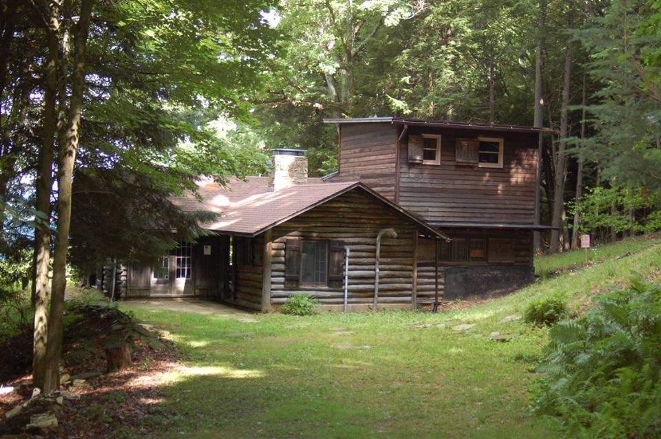 Front of cabin at Pfeiffer Nature Center (2016)