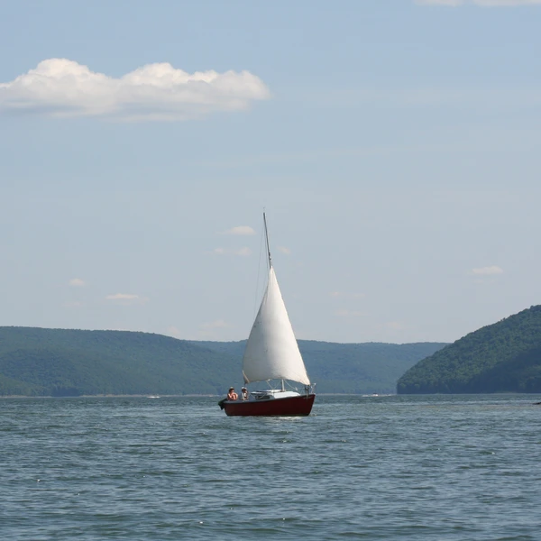 Sailing from Onoville Marina Park