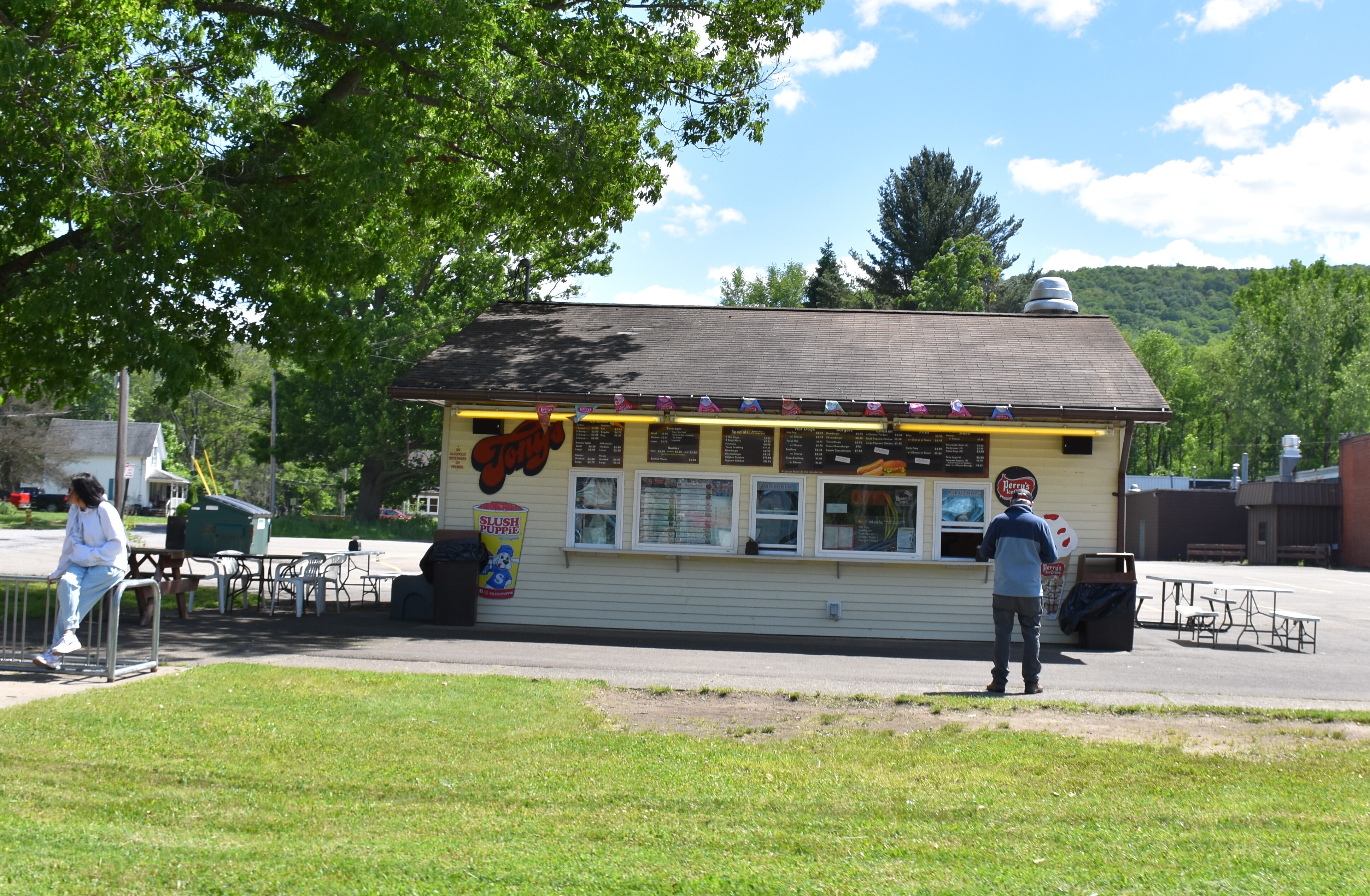 Visitors at Tony's Tastee Freeze