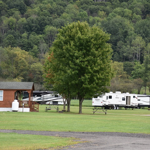 Cabins and RV's at Elkdale RV Resort