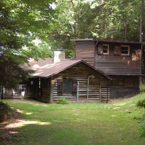 Front of cabin at Pfeiffer Nature Center (2016)