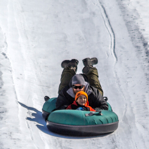 Two snow tubes, two riders at Holiday Valley Tubing Company (2021)