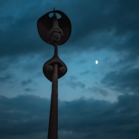 Sculpture at dusk by Jaimie Woodarek